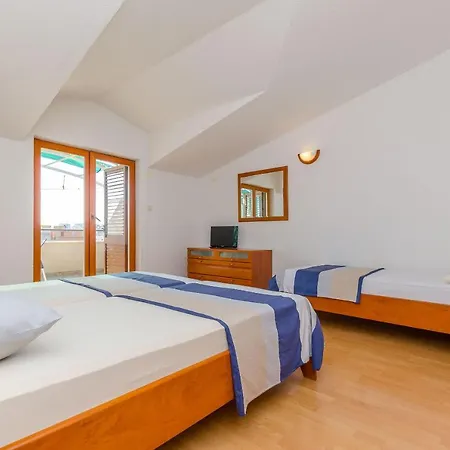 Apartmán Milivoj Seget Vranjica