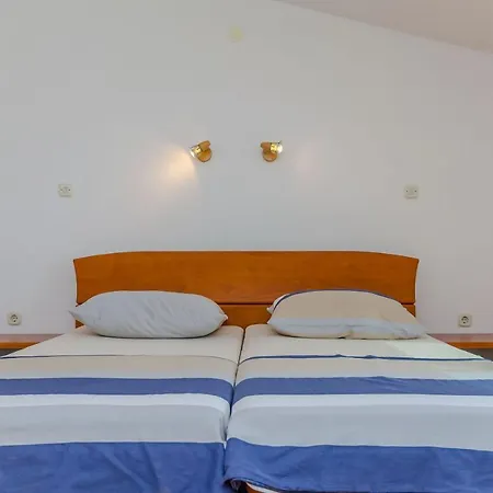 Milivoj Apartmán Seget Vranjica